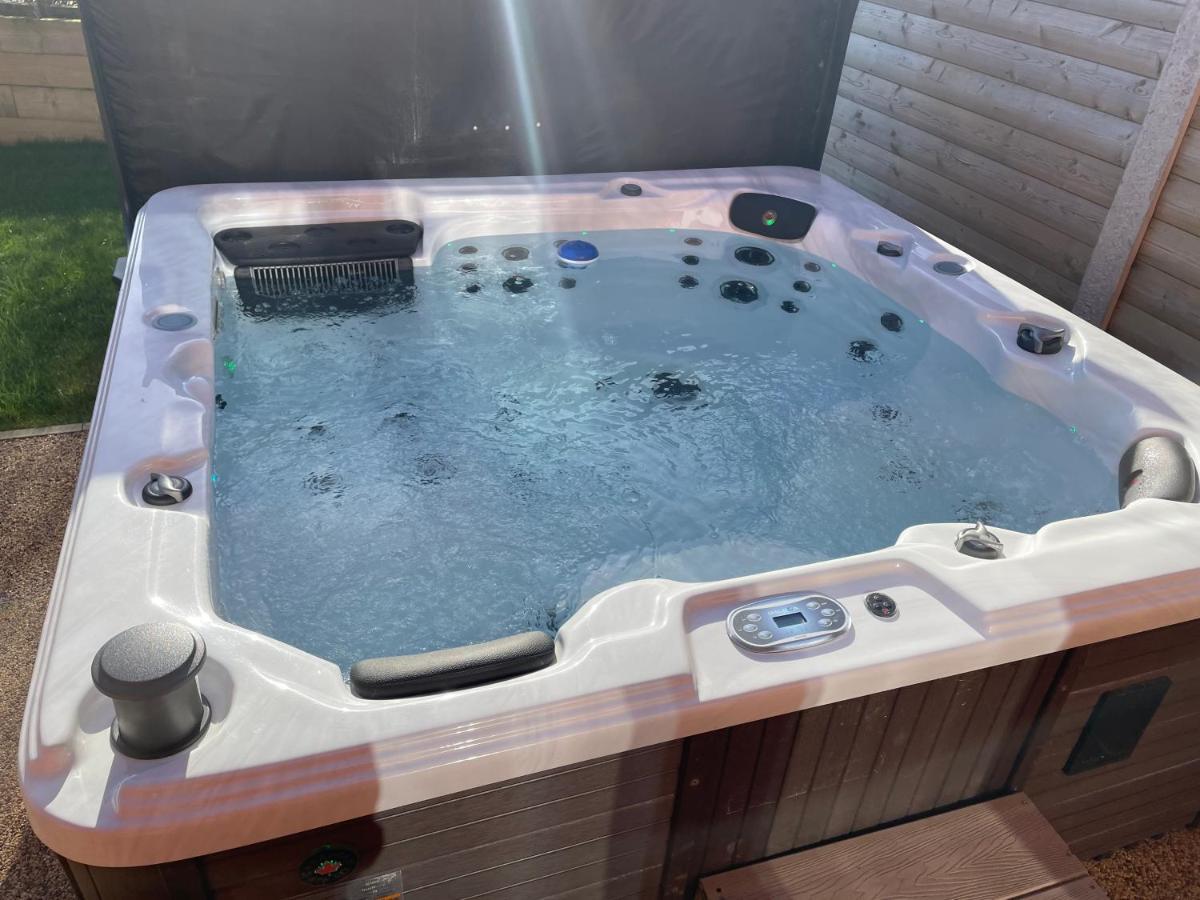 31 Cherry East Riding Of Yorkshire Hot Tub & Fishing Garton Dış mekan fotoğraf